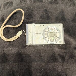 Sony cyber shot Metallic Silver Digital Camera